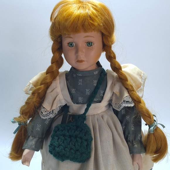 Anne of Green Gables Treasury Edition Porcelain Doll - Picture 2 of 9